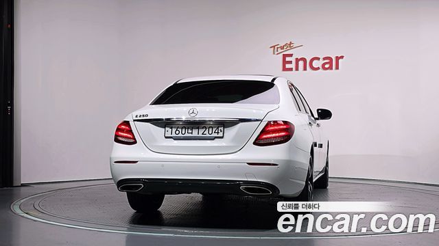 Mercedes-Benz E-Class из Кореи Encar