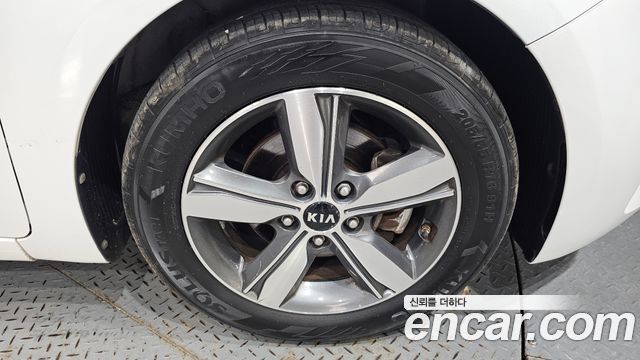 Kia K3 Trendy Style — пробег 96 153 км — фото 5 из 5