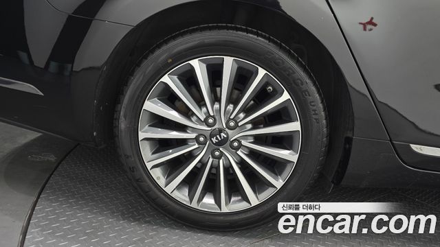 Kia K7 из Кореи Encar