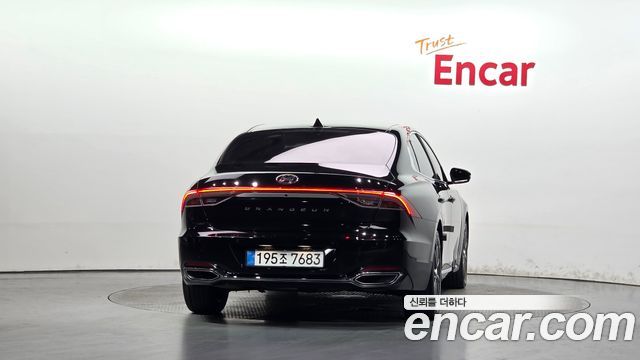 Hyundai Grandeur из Кореи Encar