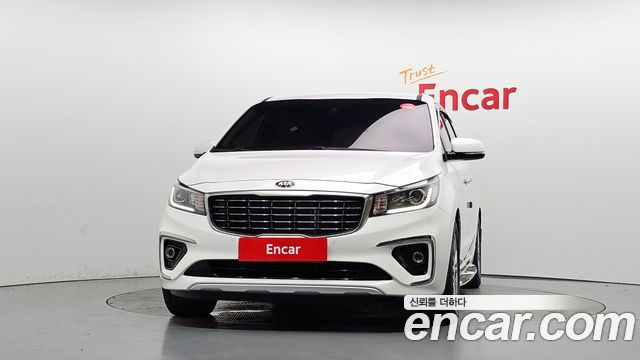 Kia Carnival 9-Seater Prstige — пробег 160 762 км — фото 3 из 5