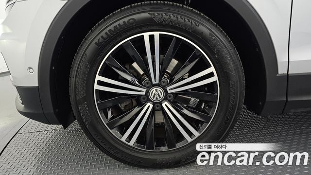 Volkswagen Tiguan 2.0 TDI Prestige — пробег 99 725 км