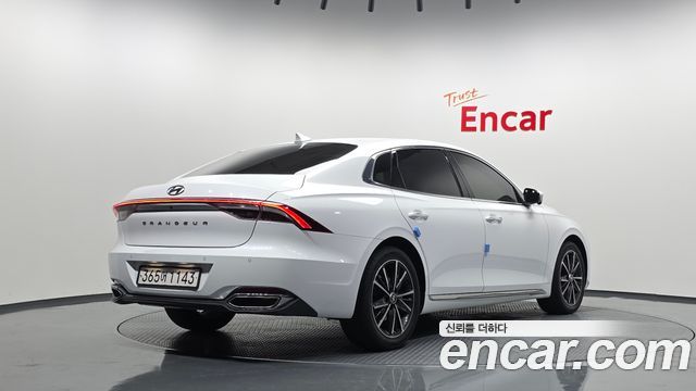 Hyundai Grandeur из Кореи Encar