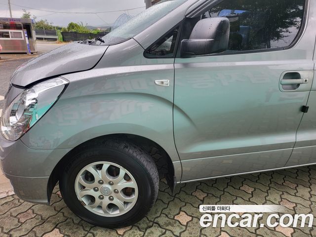 Hyundai Starex 5-Seater VAN CVX Luxury — пробег 146 120 км — фото 3 из 5