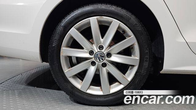 Volkswagen Jetta 2.0 TDI 6th — пробег 226 158 км