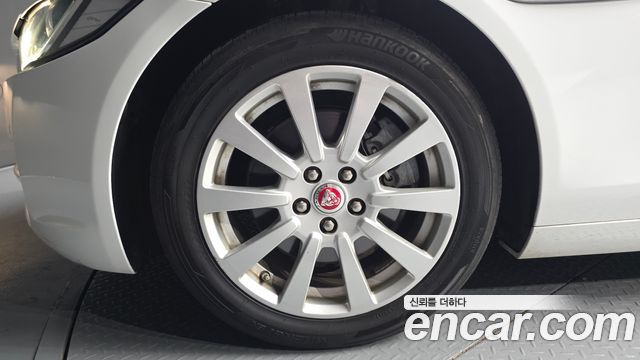 Jaguar XE из Кореи Encar
