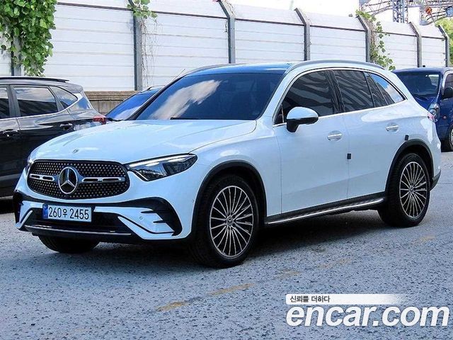 Mercedes-Benz GLC-Class GLC300 4MATIC AMG Line — пробег 38 500 км — фото 2 из 5
