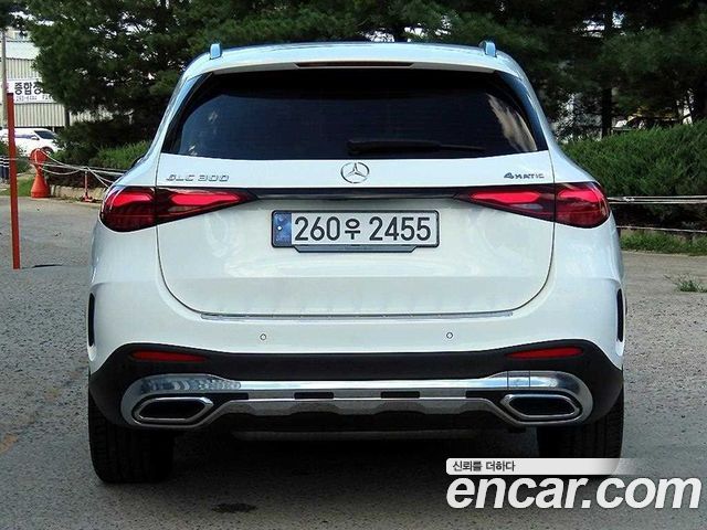 Mercedes-Benz GLC-Class GLC300 4MATIC AMG Line — пробег 38 500 км — фото 4 из 5