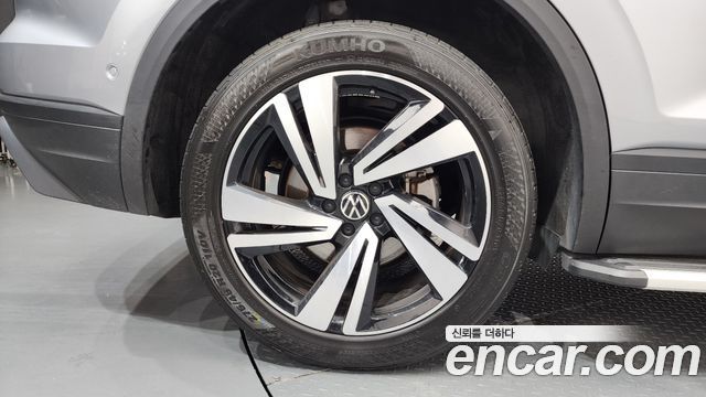 Volkswagen Touareg 3.0 TDI Premium — пробег 60 873 км