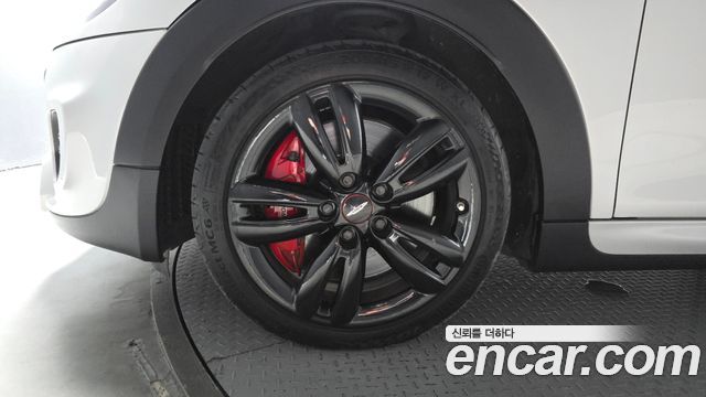 Mini Cooper Convertible JCW 3rd — пробег 70 187 км
