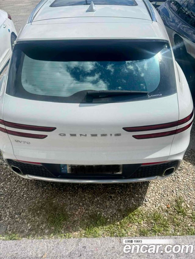 Genesis GV70 из Кореи Encar