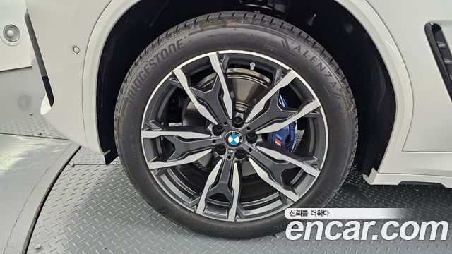 BMW X4 xDrive20d M Sport — пробег 4 135 км — фото 5 из 5