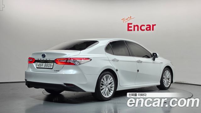 Toyota Camry 2.5 XLE Hybrid — пробег 91 402 км