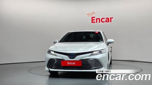 Toyota Camry 2.5 XLE Hybrid — пробег 91 402 км