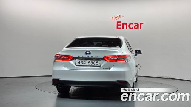 Toyota Camry 2.5 XLE Hybrid — пробег 91 402 км