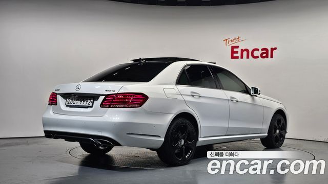 Mercedes-Benz E-Class из Кореи Encar