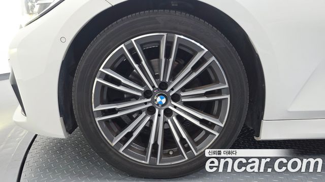 BMW 3-Series из Кореи Encar