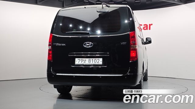 Hyundai Starex 12-Seater Wagon Smart — пробег 245 841 км — фото 4 из 5