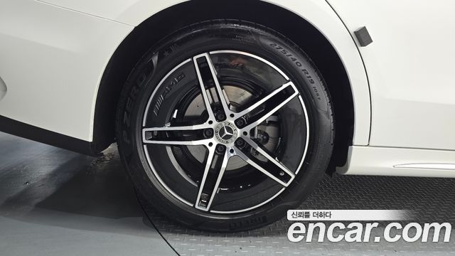 Mercedes-Benz E-Class из Кореи Encar