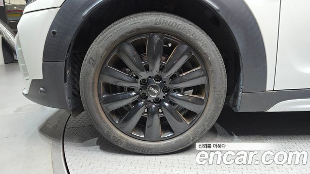 Mini Countryman Classic 2nd — пробег 29 338 км