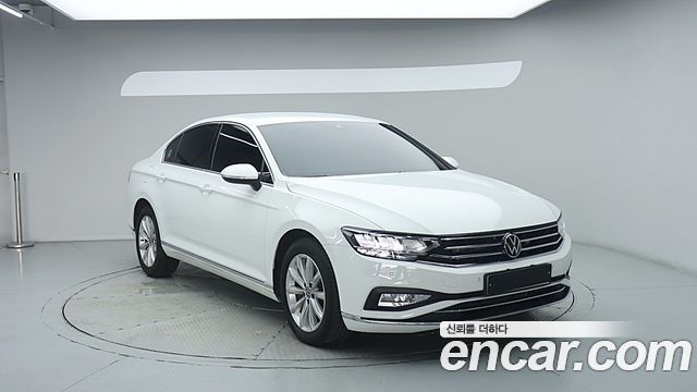 Volkswagen Passat 2.0 TDI Premium — пробег 55 584 км
