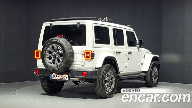 Jeep Wrangler 2.0 Sahara Power Top 4Door — пробег 4 203 км — фото 2 из 5