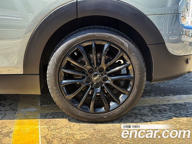 Mini Clubman Classic Plus Lite 2nd — пробег 66 890 км