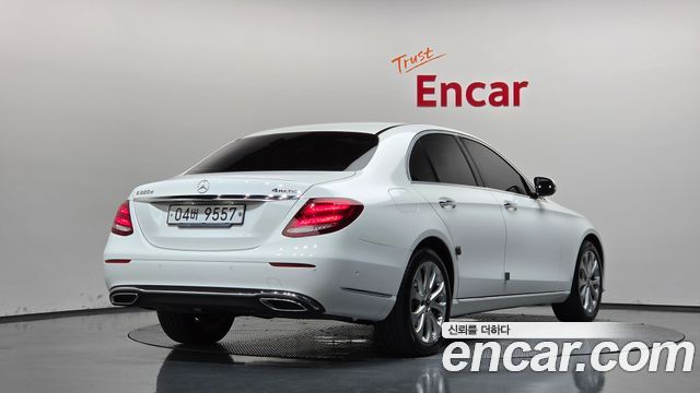Mercedes-Benz E-Class из Кореи Encar