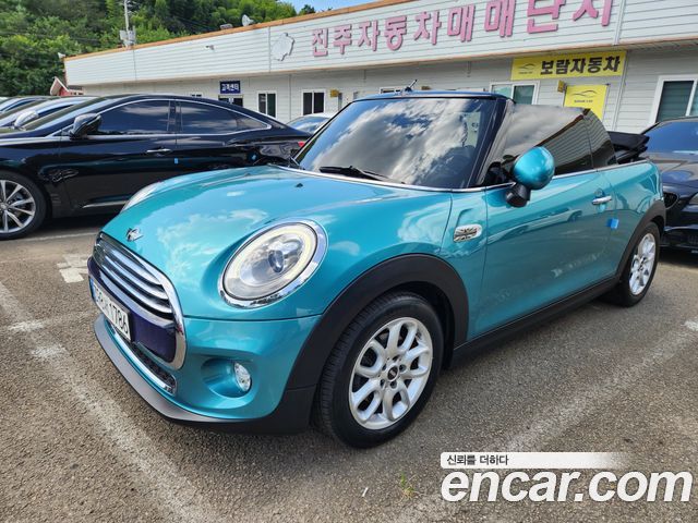 Mini Cooper Convertible Standard 3rd Generation — пробег 43 000 км