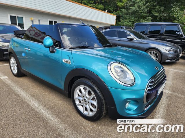 Mini Cooper Convertible Standard 3rd Generation — пробег 43 000 км