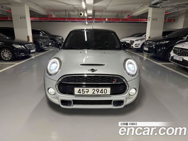 Mini Cooper Standard Third Generation — пробег 90 500 км