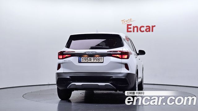 Kia Seltos из Кореи Encar