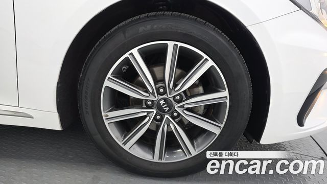 Kia K5 из Кореи Encar