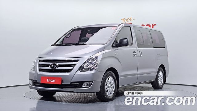 Hyundai Starex 12-Seater Wagon Smart — пробег 121 345 км — фото 1 из 5