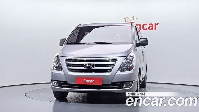 Hyundai Starex 12-Seater Wagon Smart — пробег 121 345 км — фото 3 из 5