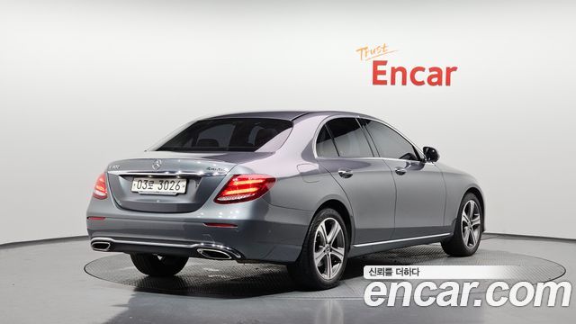 Mercedes-Benz E-Class из Кореи Encar