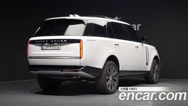 Land Rover Range Rover P530 Autobiography Long Wheel Base — пробег 12 319 км