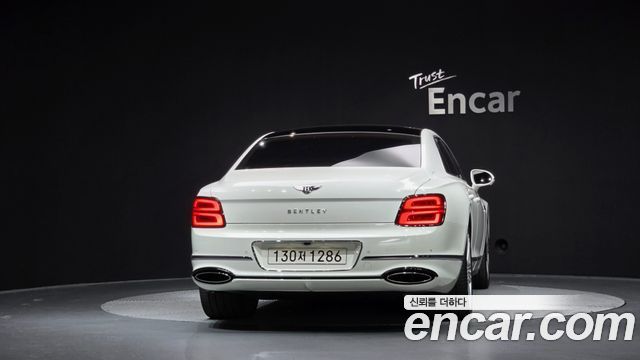 Bentley Flying Spur 4.0 Core — пробег 2 662 км