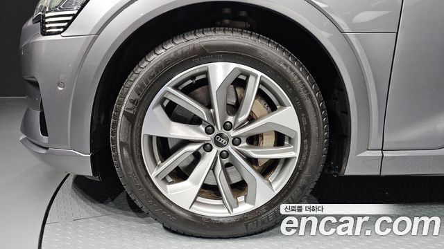 Audi e-tron 55 Quattro — пробег 56 042 км