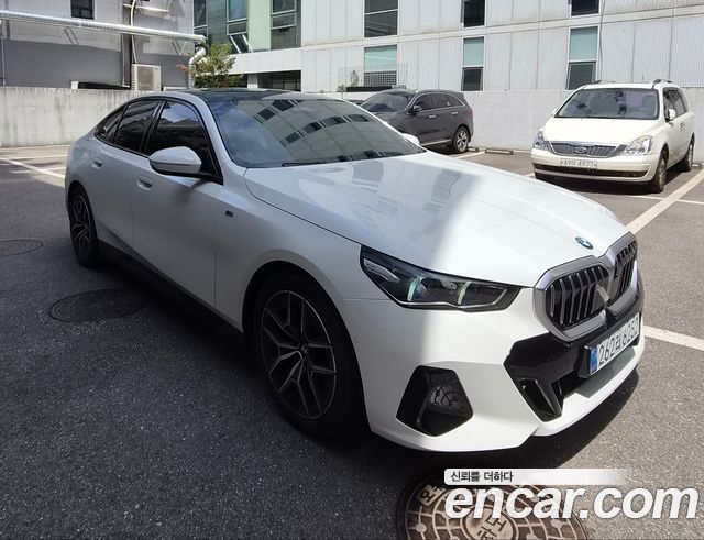 BMW 5-Series 520i M Sport — пробег 8 792 км — фото 3 из 5