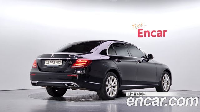 Mercedes-Benz E-Class из Кореи Encar