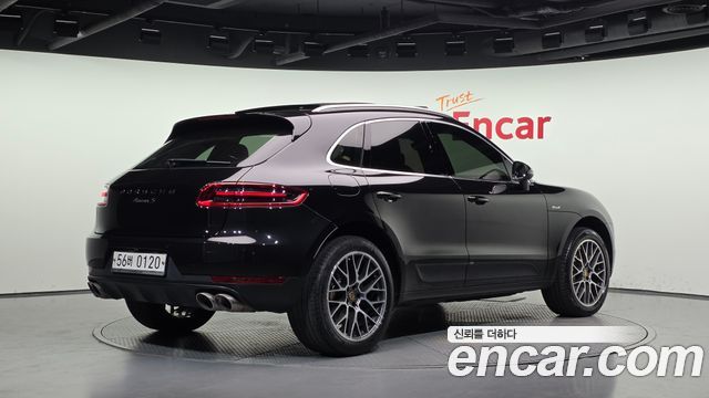 Porsche Macan 3.0 S Diesel 95B — пробег 126 880 км — фото 2 из 5
