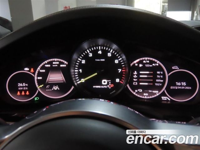 Porsche Cayenne 3.0 E-Hybrid Coupe — пробег 56 000 км — фото 5 из 5