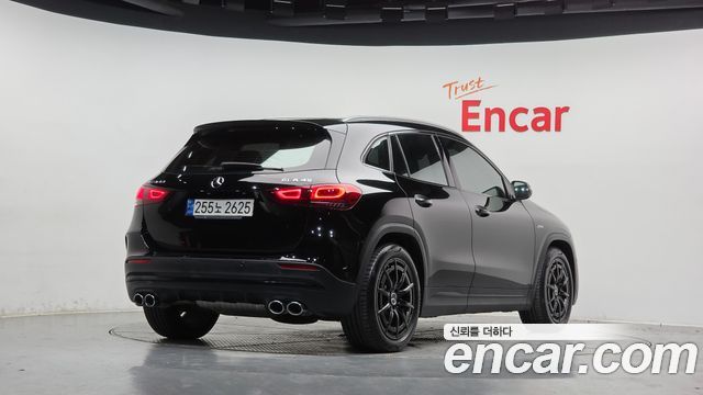 Mercedes-Benz GLA-Class GLA45 AMG 4MATIC+ — пробег 60 316 км — фото 2 из 5