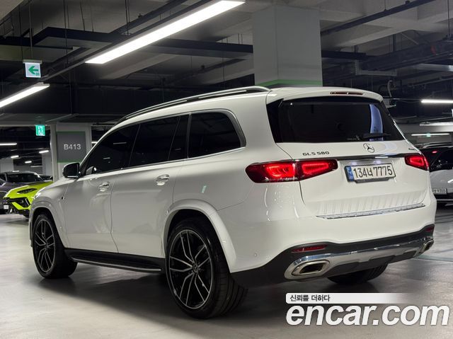 Mercedes-Benz GLS-Class GLS580 4MATIC — пробег 71 531 км — фото 2 из 5