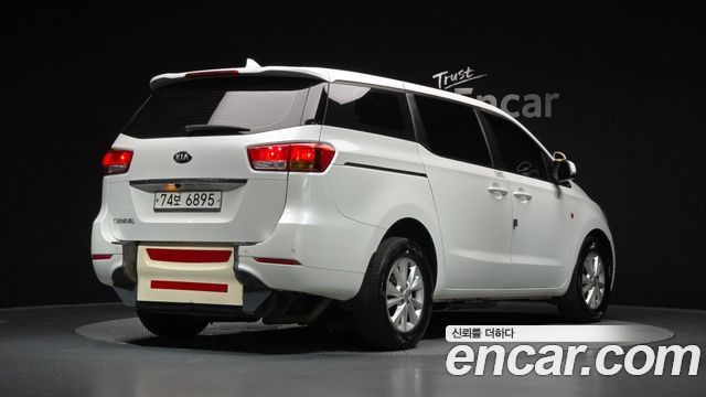 Kia Carnival из Кореи Encar
