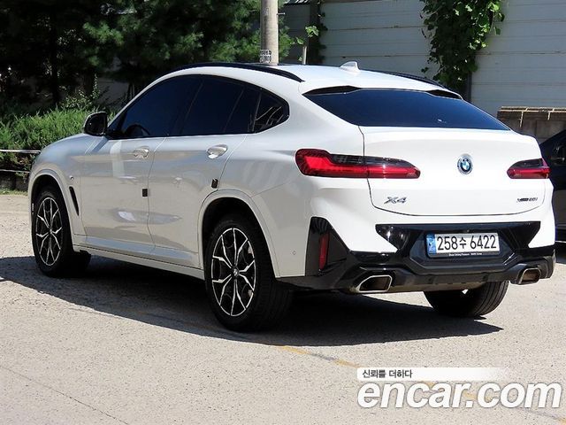 BMW X4 xDrive20i M Sport — пробег 72 514 км — фото 3 из 5