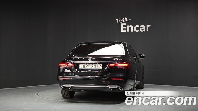 Mercedes-Benz E-Class из Кореи Encar