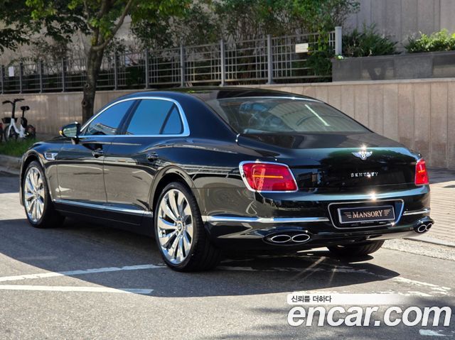 Bentley Flying Spur 4.0 — пробег 17 660 км