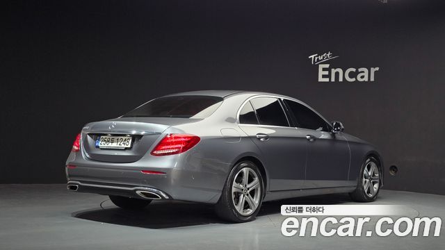 Mercedes-Benz E-Class из Кореи Encar